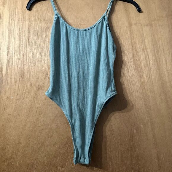 SHEIN Ribbed Thin Strap Seamfoam Green Bodysuit Size Large - Picture 4 of 7